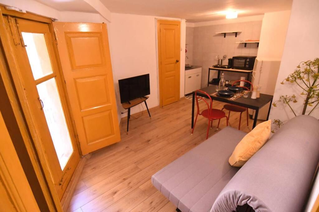 The Yellow House كاتانيا المظهر الخارجي الصورة
