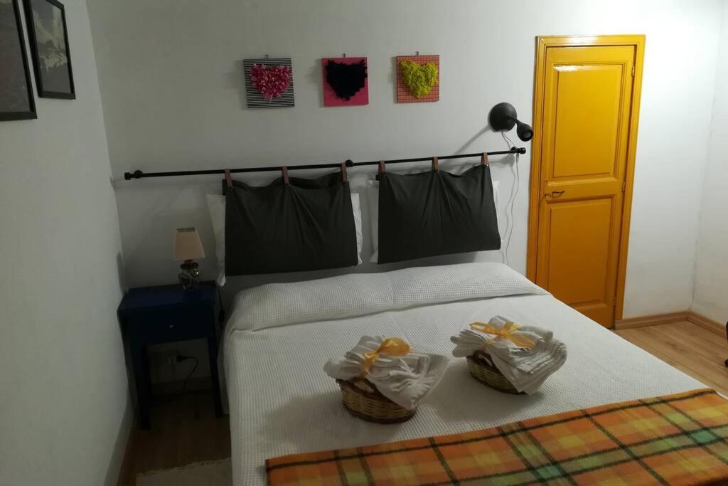 The Yellow House كاتانيا المظهر الخارجي الصورة